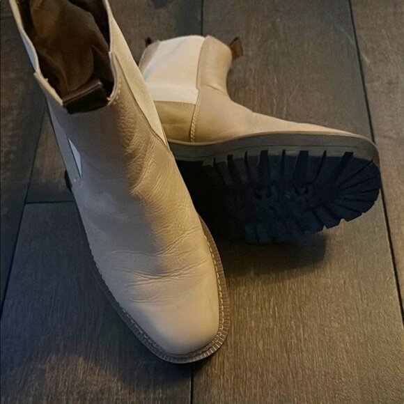 Sam Edelman Beige Ankle Boots with Black Sole - Picture 2 of 8